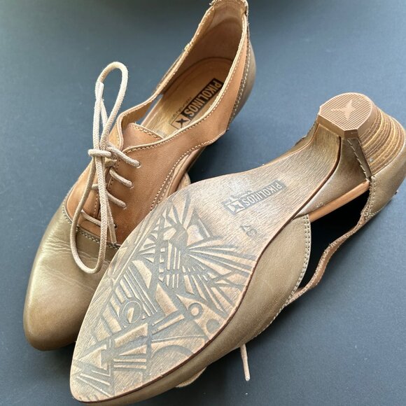 Pikolinos laced block heel leather shoes - Picture 9 of 9